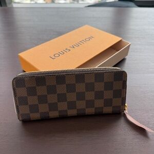 Louis Vuitton Damier Clemence Wallet - Pink Interior